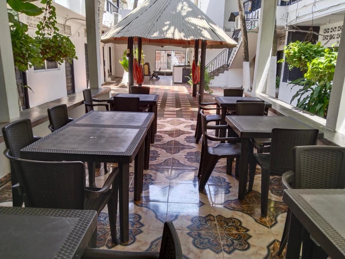 Hotel Zulan โตลู ภายนอก รูปภาพ